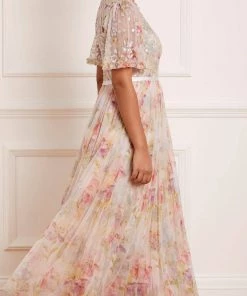 Needle & Thread Holding LTD Iris Sequin Bodice Short Sleeve Round Neck Ankle Gown Womenswear 15 Needle & Thread Holding LTD Iris Sequin Bodice Short Sleeve Round Neck Ankle Gown Womenswear