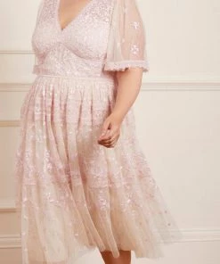 Needle & Thread Holding LTD Sweetheart Lace Midaxi Dress Womenswear