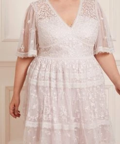 Needle & Thread Holding LTD Sweetheart Lace Mini Dress Womenswear